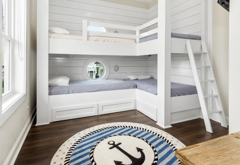 image of In the Bluff bedroom