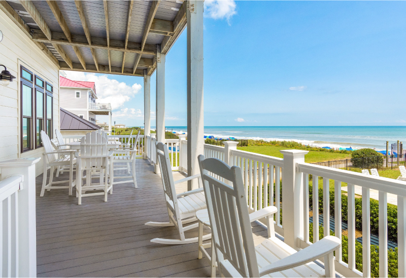 image of In the Bluff outdoor deck