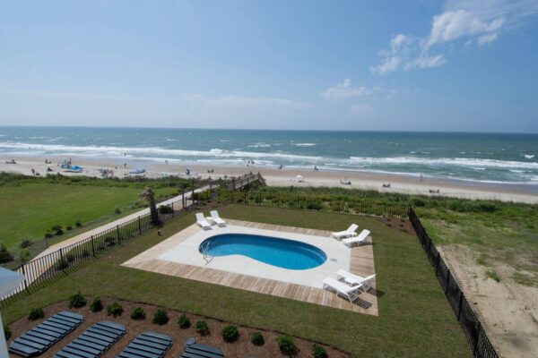 In the Bluff - Pool and Beach View