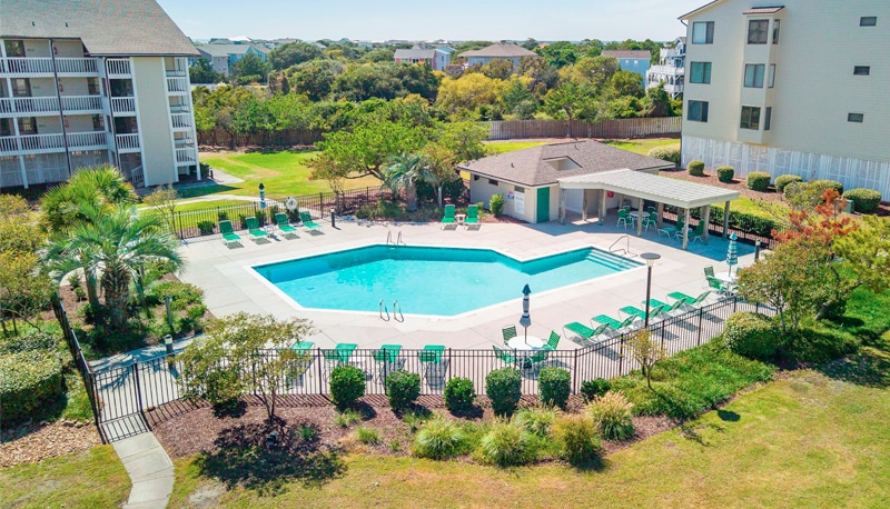 Point Emerald Villa C-106 - pool