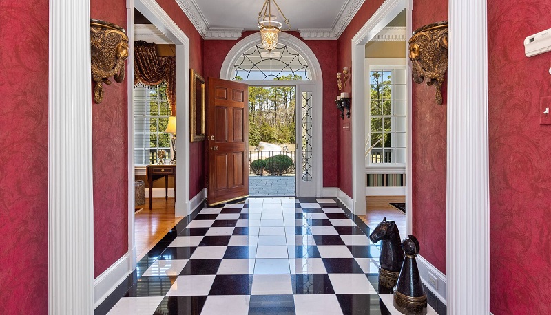 Southern Splendor - Entryway