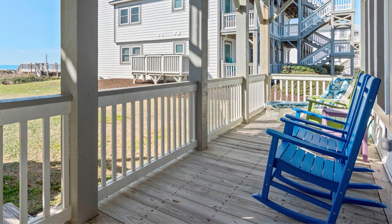 Pier Pointe 2-B-1 “Beach Happy” - deck