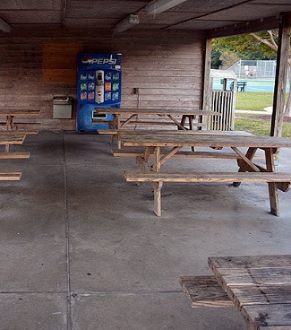 Shevans Park picnic tables in Morehead City, NC