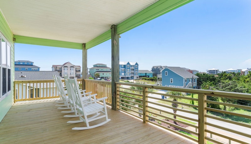 Key Lime Retreat - covered balcony