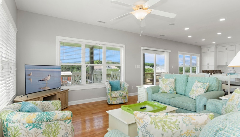Key Lime Retreat - living room