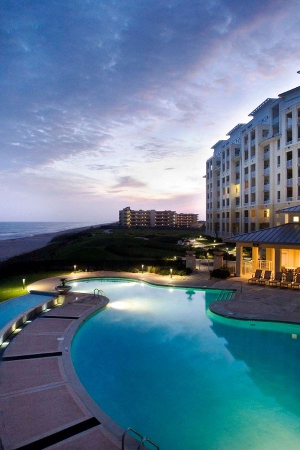 Luxury vacation rentals at Grande Villas in Indian Beach, NC