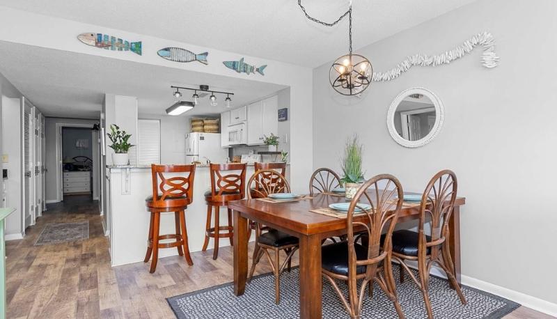 Condo Dining Room Emerald Isle