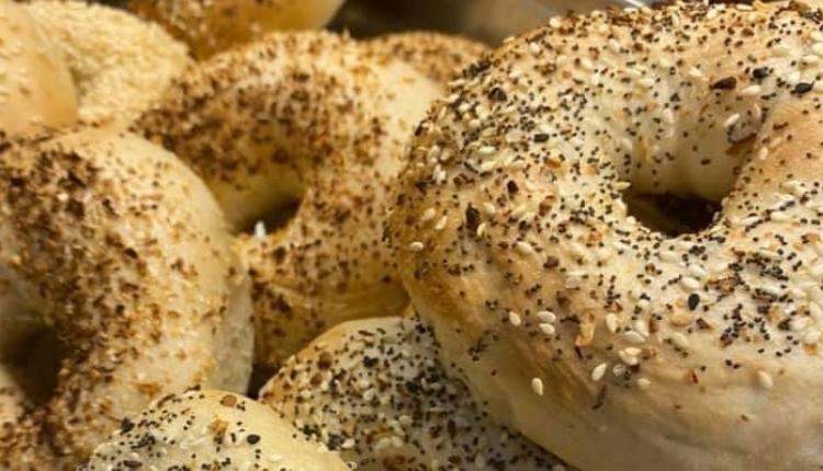 Giovanni's Brooklyn Bagels