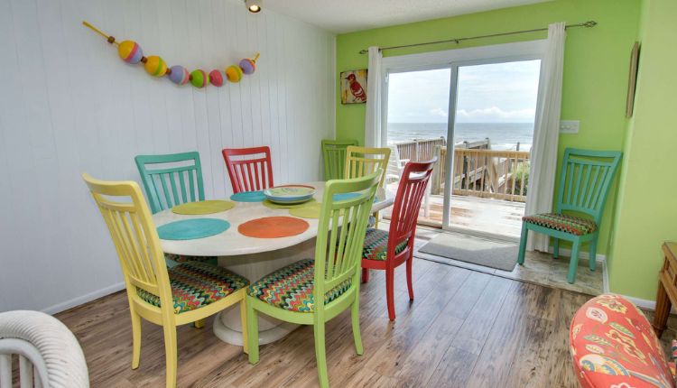 Breaker's Retreat West Dining Room