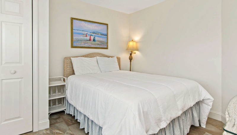 Featured Property Aloha Bedroom