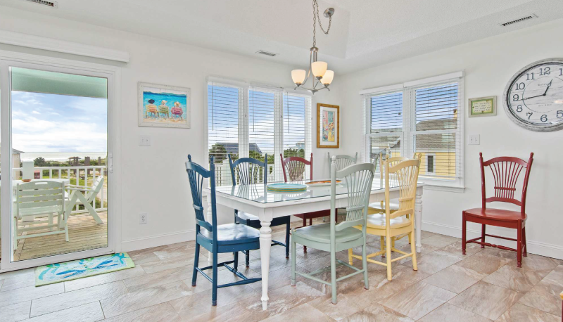 Featured Property Aloha Dining Room