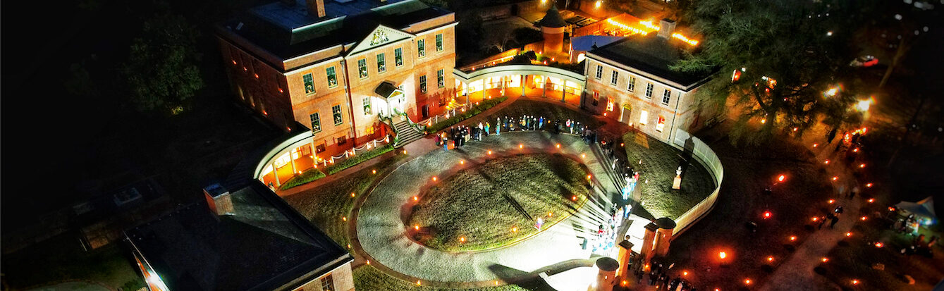 Candlelight at Tryon Palace