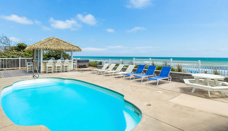 Vacation rentals with private pools in Emerald Isle
