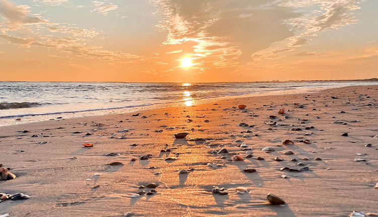 Emerald Isle sunset on the beach