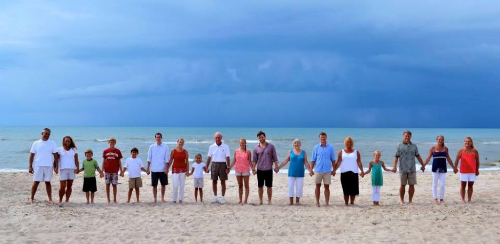 Family reunions on the beaches in Emerald Isle, NC