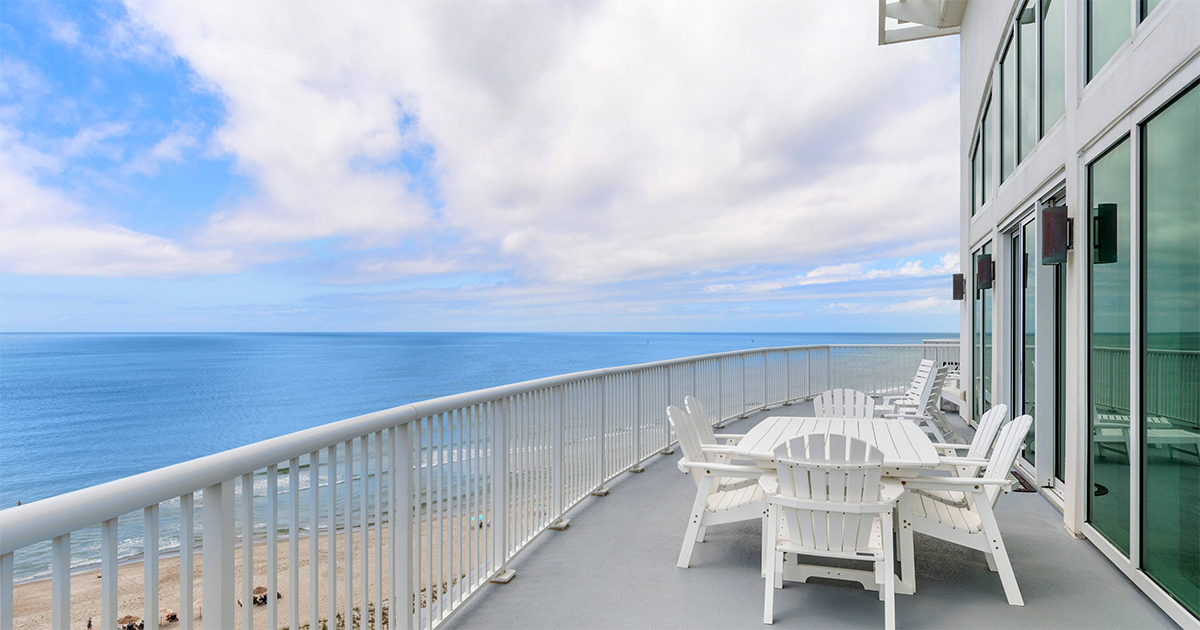 Luxury Penthouse Condo at Grande Villas | Top Floor w/Oceanfront Terrace - Secure Luxury Penthouse Condo With Private Patio