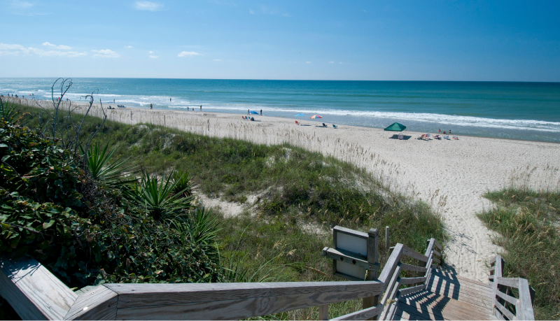 Ocean Club J-102 - walkway to the beach