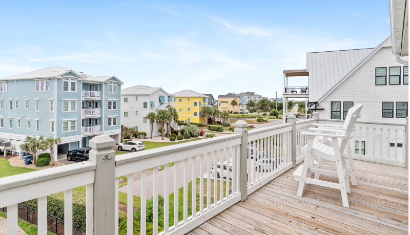 Pier Pointe 6 B-3 West - furnished deck