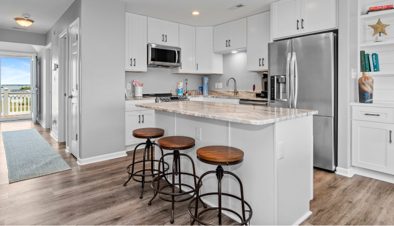 Pier Pointe 6 B-3 West - kitchen