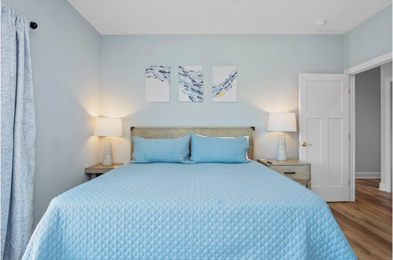 Seas Your Moment East - bedroom 2