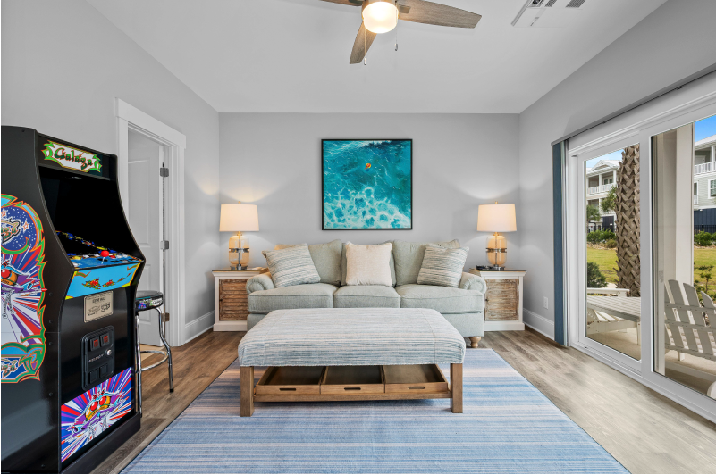 Village West 9011 Sandless - rec room