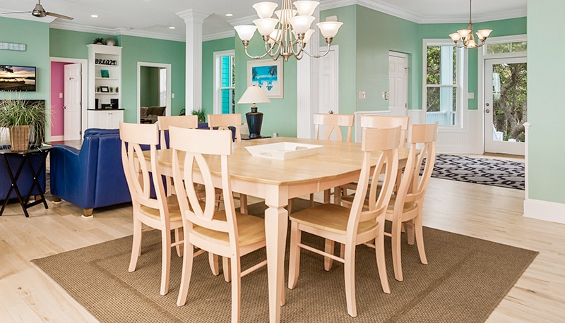 Beach Castle - dining room