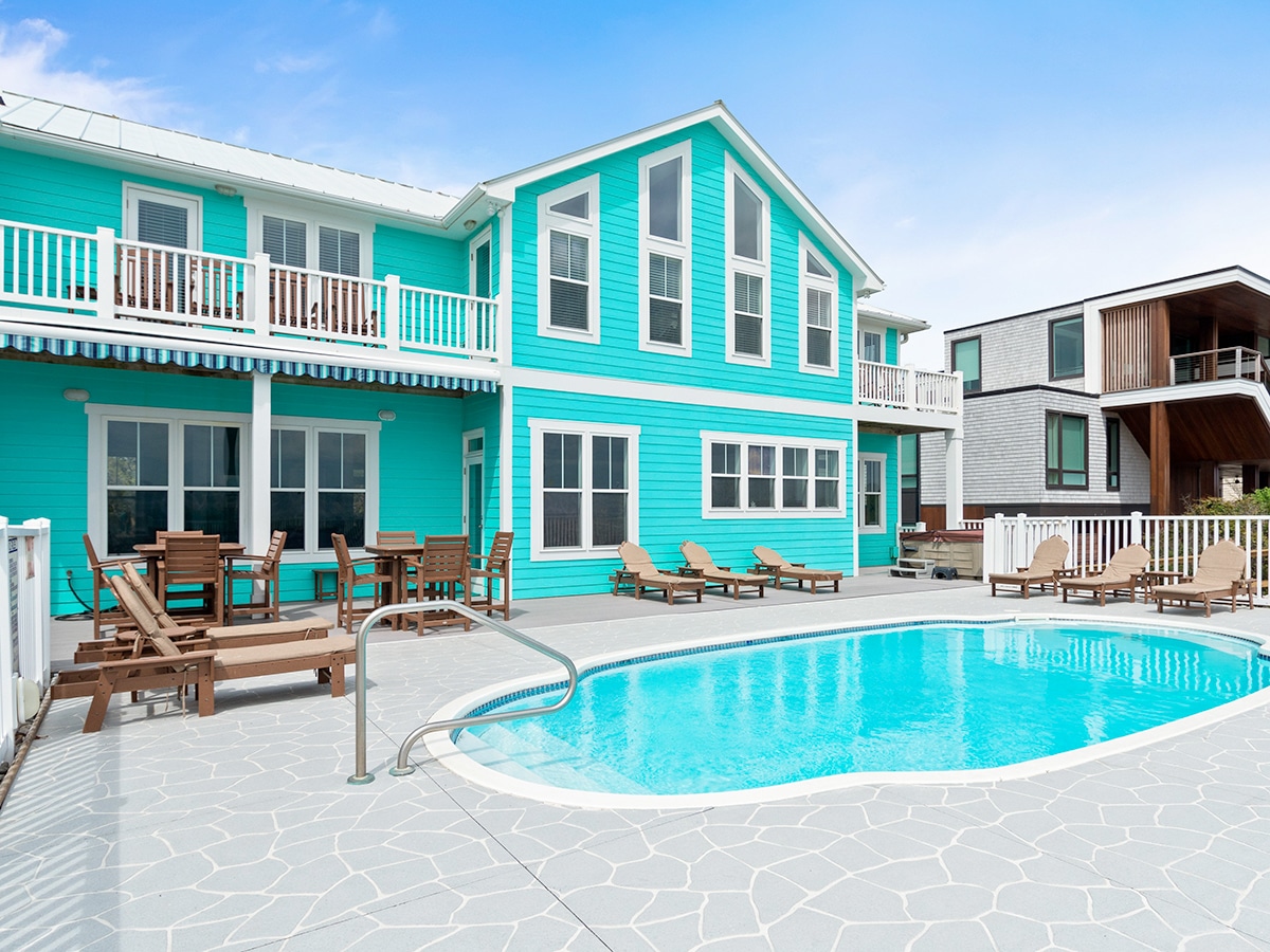 Beach Castle - pet-friendly oceanfront vacation rental in pine knoll shores