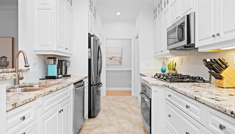 Mermaid’s Tale - kitchen 2