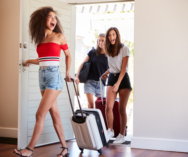 5 Tips for an Emerald Isle Getaway with Your Friends - Property Rental